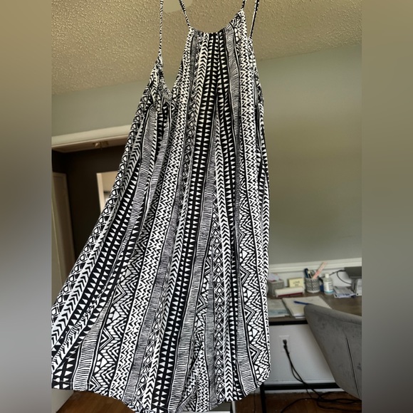 Romper! - Picture 3 of 3